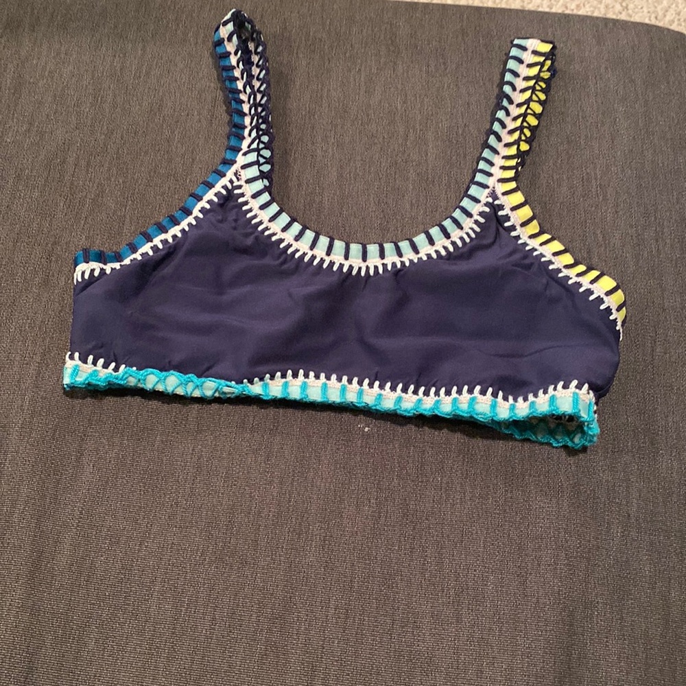 Platinum swimwear top inspired by Solange Ferrarini